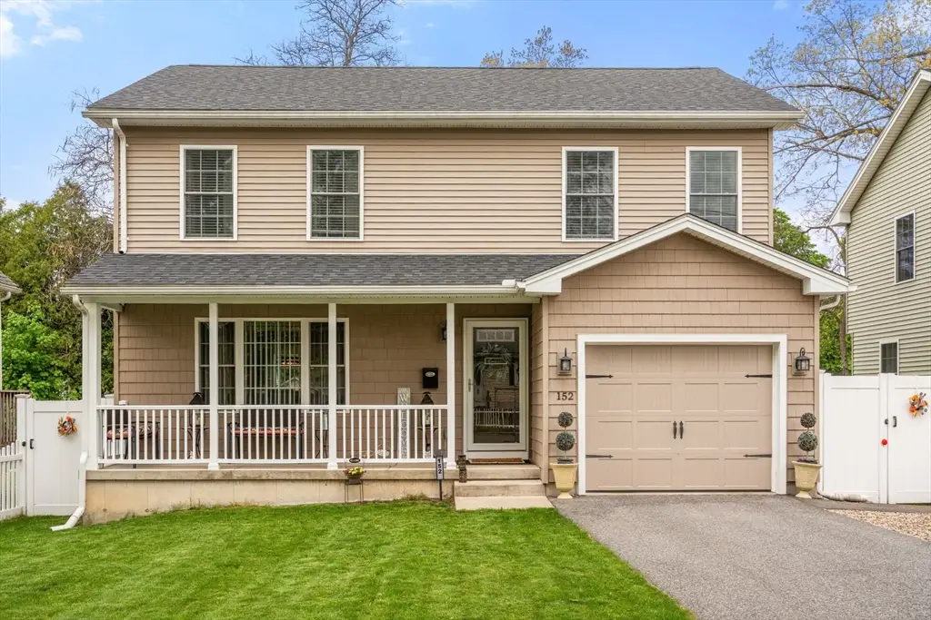 152 Ambrose St, Springfield, MA 01109 - #1