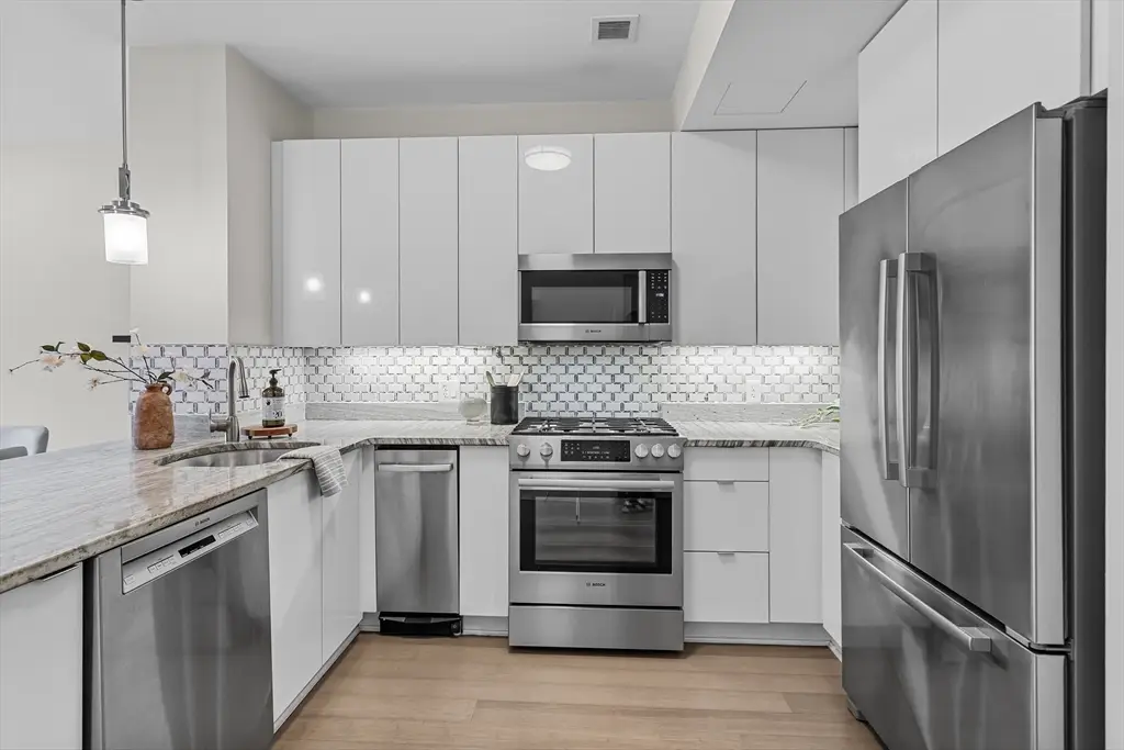 121 Portland St #601, Boston, MA 02114 - #1