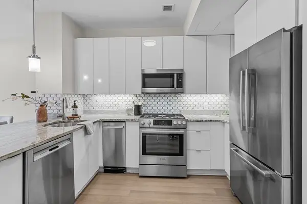 121 Portland St #601, Boston, MA 02114