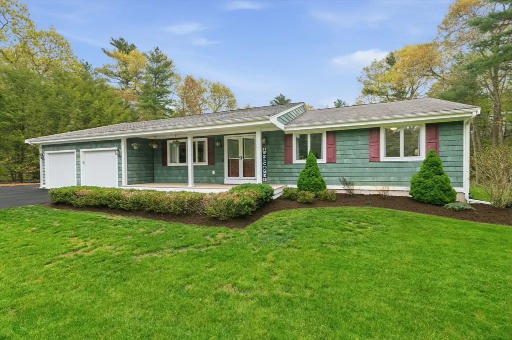 864 Locust St, Raynham, MA 02767 - #1