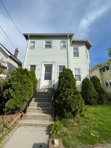 16 W Squantum St, Quincy, MA 02171