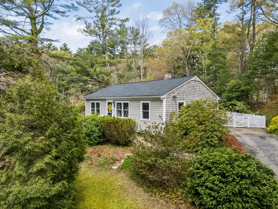 9 Mill St, Pembroke, MA 02359 - #2