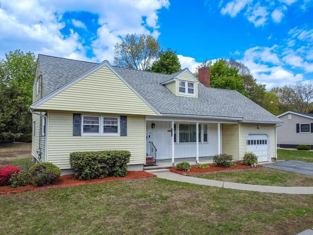 25 Windward Rd, Lowell, MA 01852 - #1