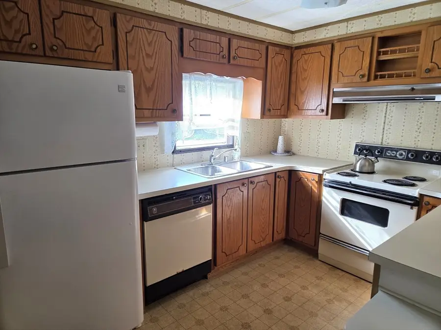 23 Catherine Drive, Marlborough, MA 01752 - #3