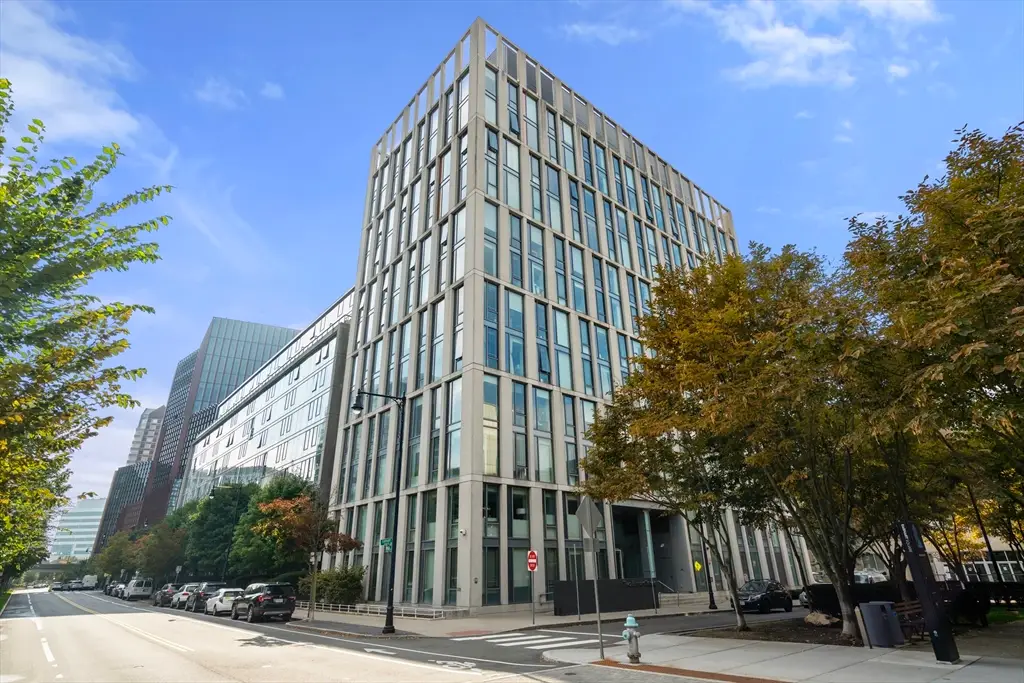 2 Earhart Street #PH6, Cambridge, MA 02141 - #1
