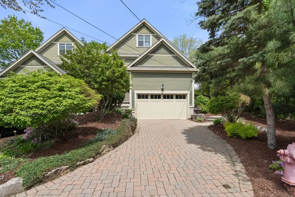 113 Carlisle St #113, Newton, MA 02459 - #1
