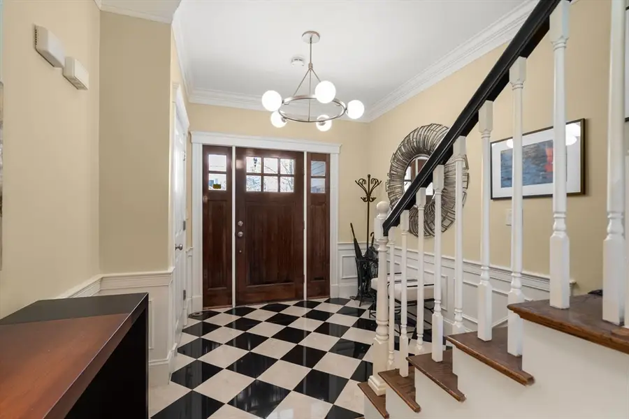 113 Carlisle St #113, Newton, MA 02459 - #3
