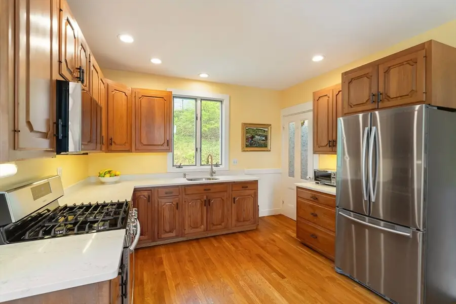 36 Maple Ave, Newton, MA 02458 - #3
