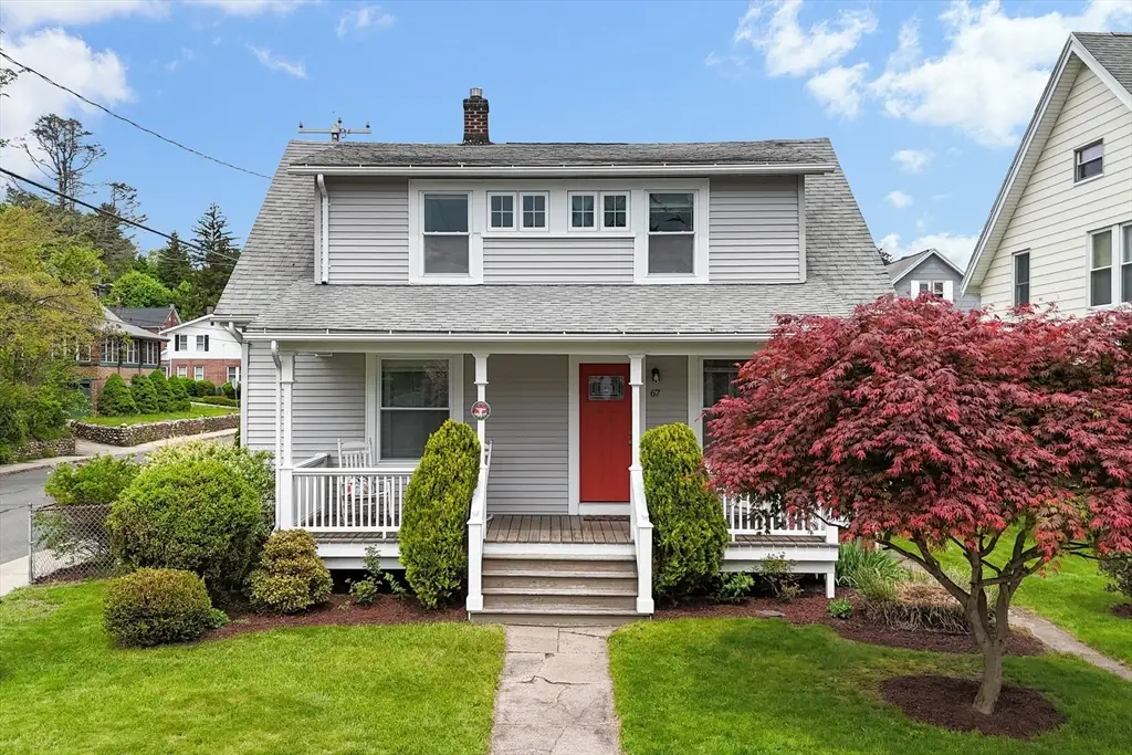 67 Columbus Ave, Holyoke, MA 01040 - #1
