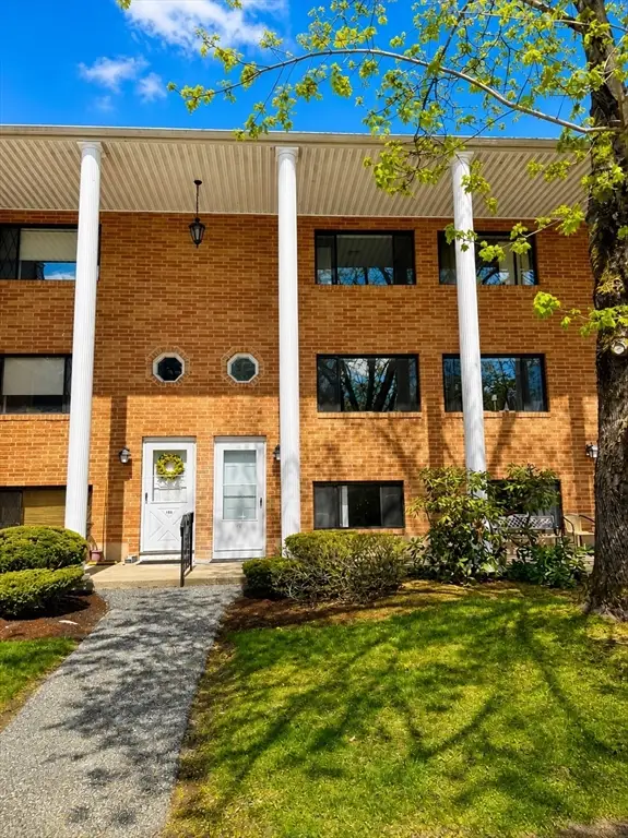 200 Farrwood Dr #200, Haverhill, MA 01835 - #2