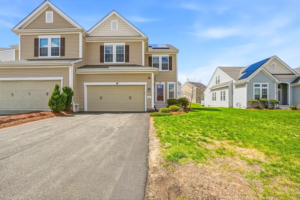 27 Spruce St #27, Hopkinton, MA 01748 - #1