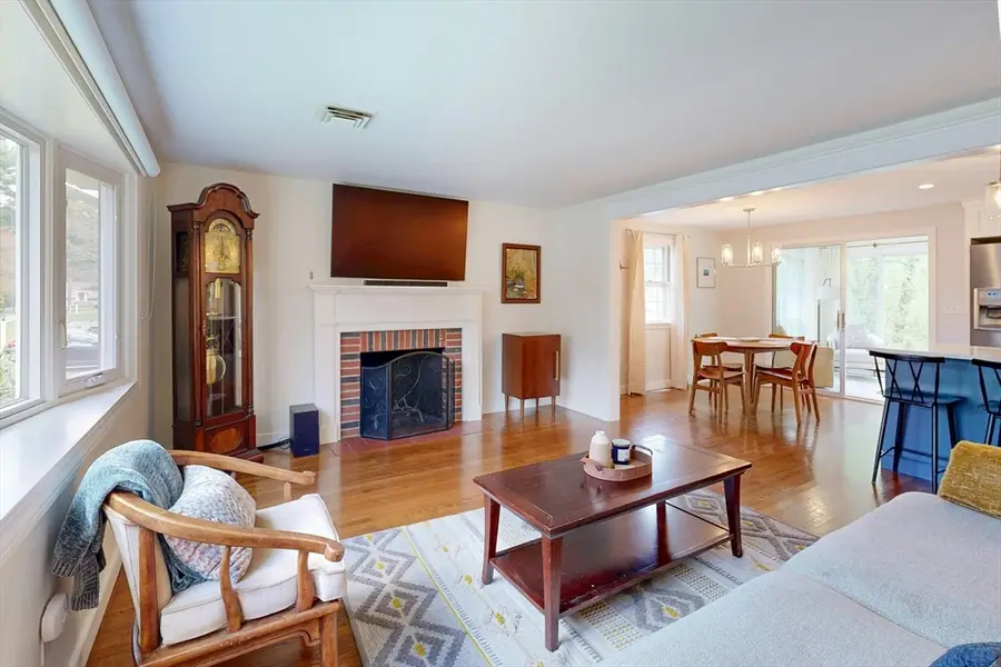 18 Emerson Rd, Medfield, MA 02052 - #2