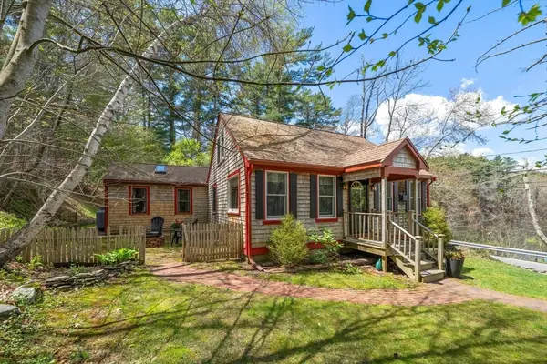 78 Indian Pond Road, Kingston, MA 02364