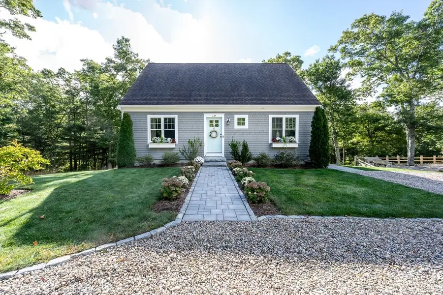 137 Falmouth Sandwich Rd, Mashpee, MA 02649 - #2