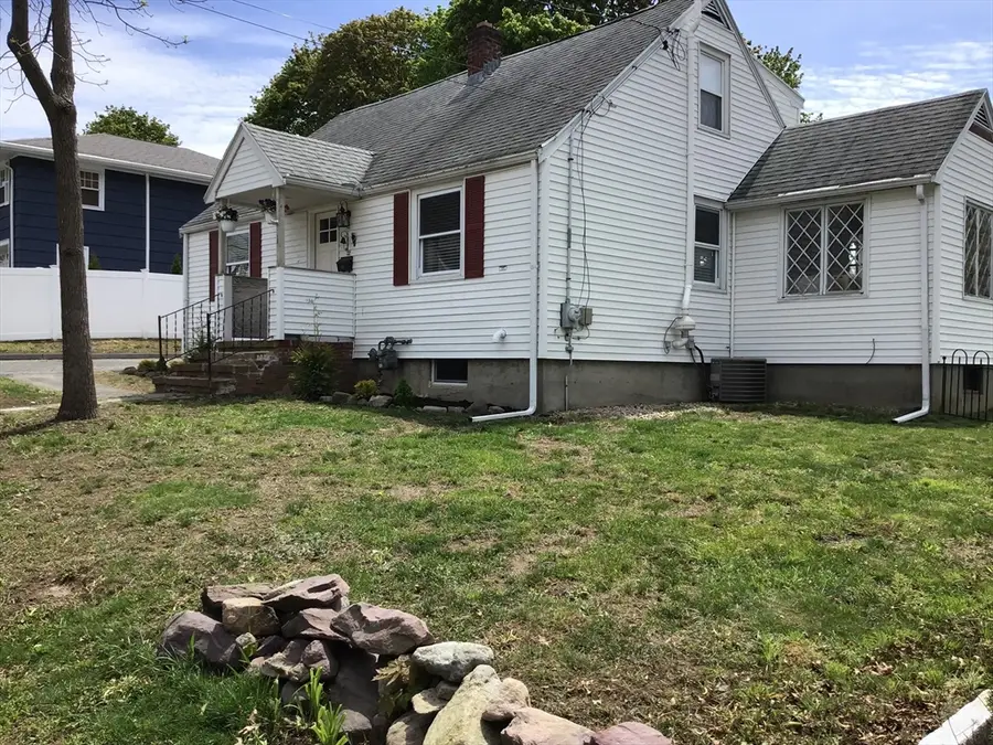 32 Hills St, Randolph, MA 02368 - #3