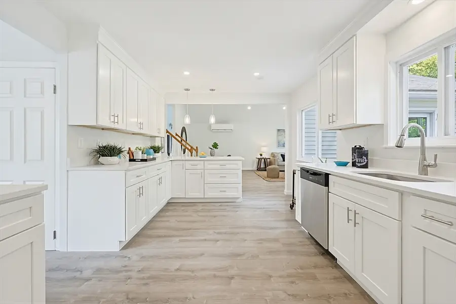 37 Temi Rd, Holliston, MA 01746 - #3