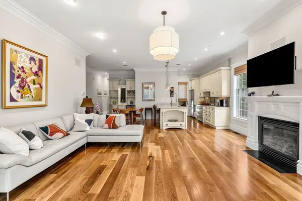 322-324 West 4th Street #2, Boston, MA 02127