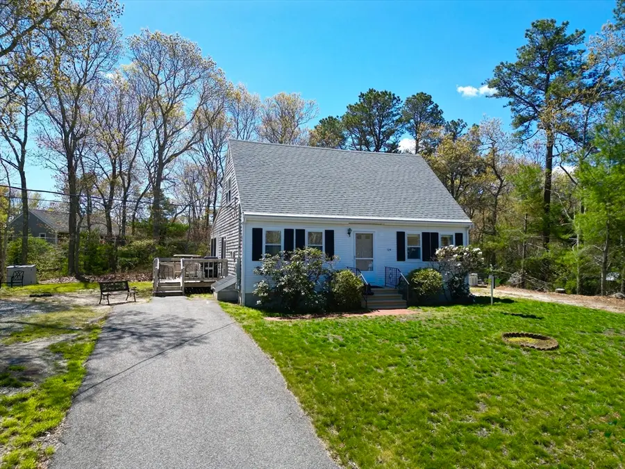 125 Lakeview Blvd, Plymouth, MA 02360 - #2