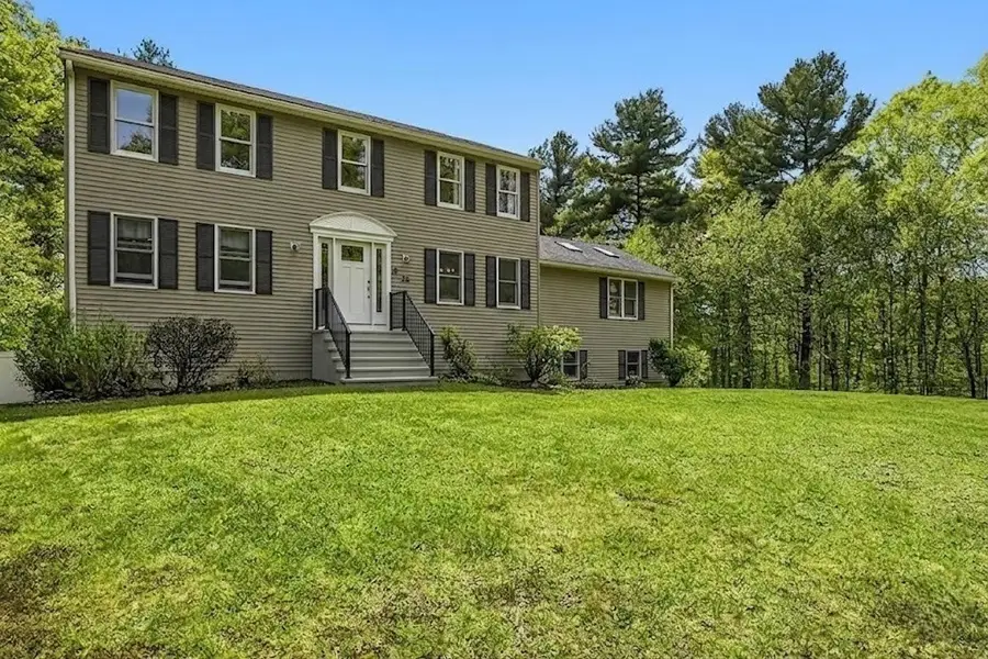 28 Wood Dr, Mendon, MA 01756 - #2
