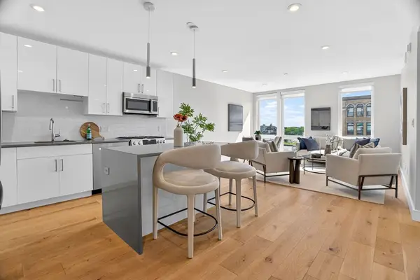 420 W Broadway #409, Boston, MA 02127