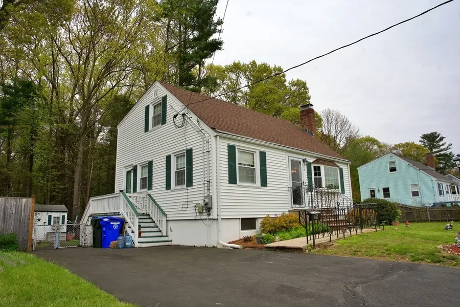35 Hillsdale Rd, Holbrook, MA 02343 - #3