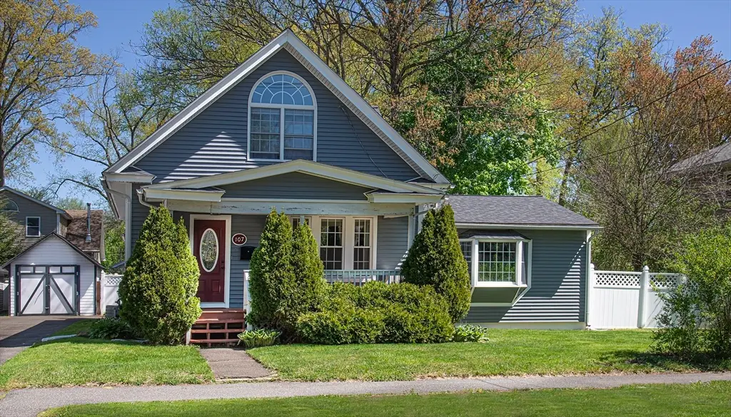 107 Lyman St, South Hadley, MA 01075 - #1
