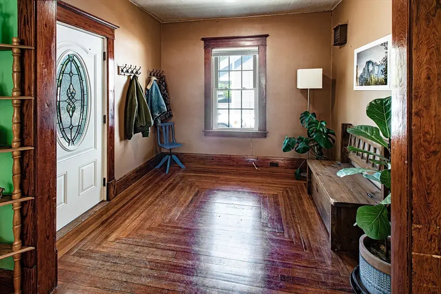 107 Lyman St, South Hadley, MA 01075 - #3