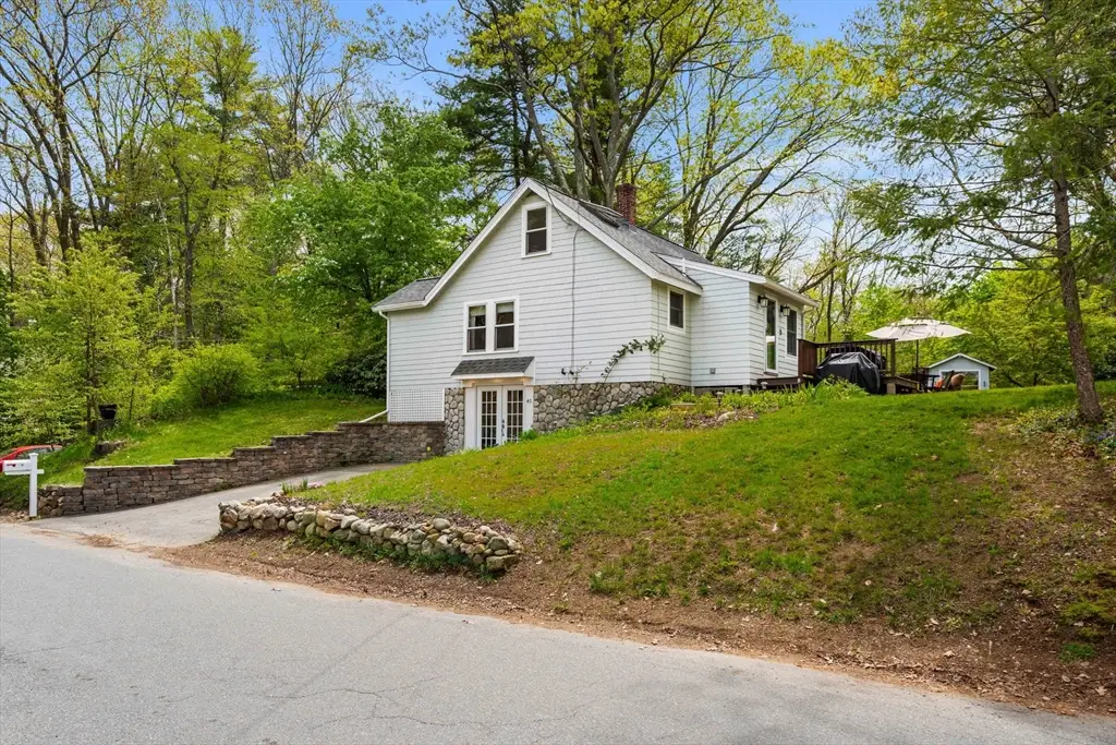 40 Lake Dr, Hamilton, MA 01982 - #1