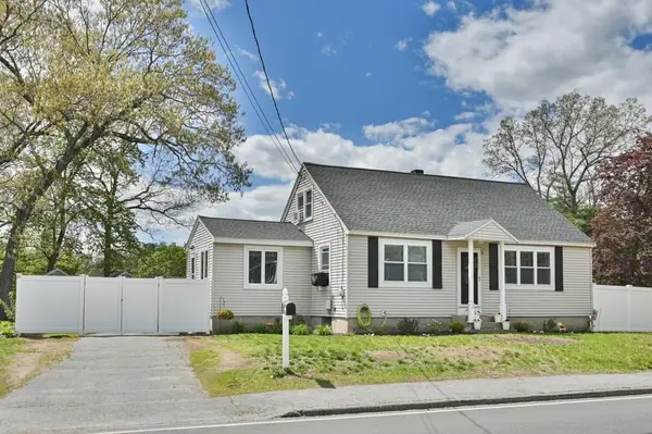 497 Foster Rd, Tewksbury, MA 01876