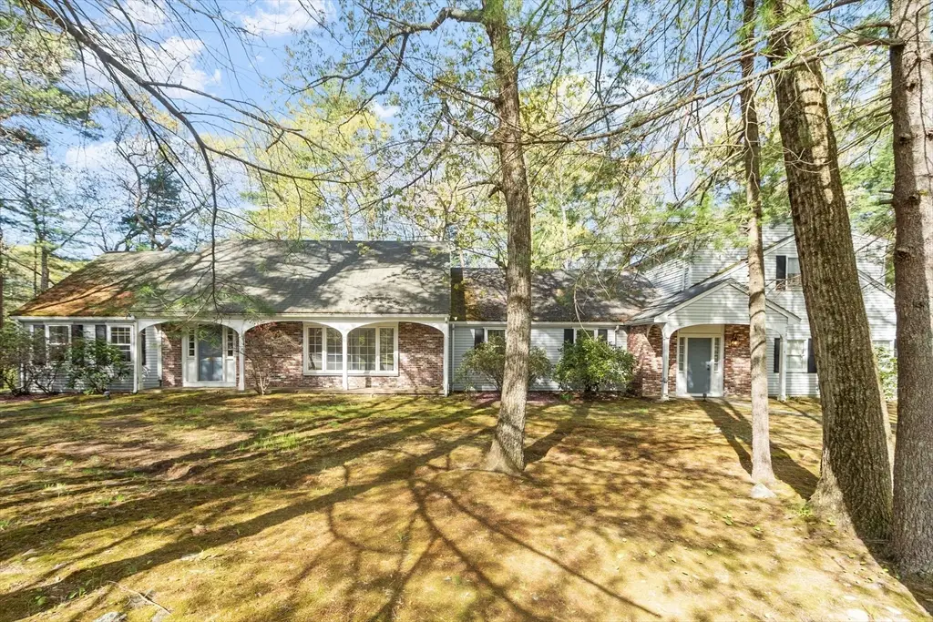 4 Northway, Lynnfield, MA 01940 - #1