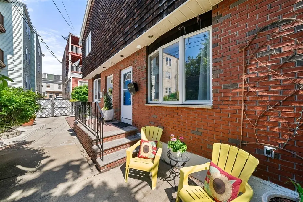 3 London Court, Boston, MA 02128 - #1