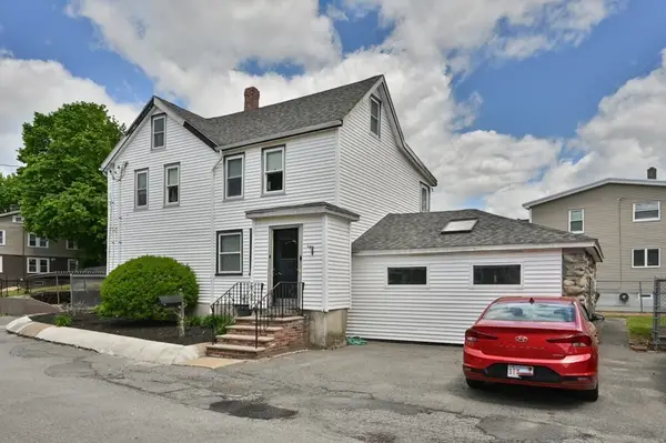 4 Wiley Pl, Wakefield, MA 01880