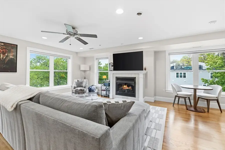 829 Lagrange St #3, Boston, MA 02132 - #3