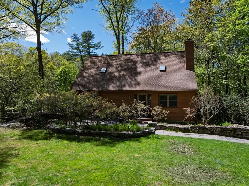 11 Gulf Road, Pelham, MA 01002 - #1