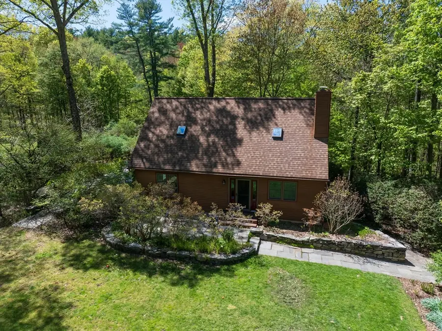 11 Gulf Road, Pelham, MA 01002 - #2