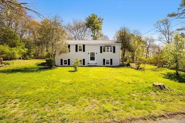 22 Avery Rd, Bourne, MA 02559