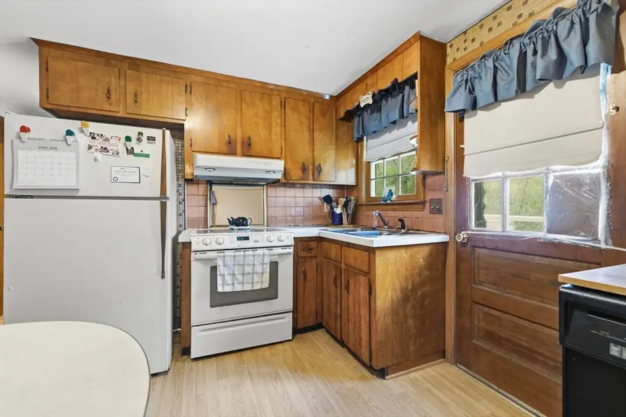 377 Summer St, Weymouth, MA 02188 - #3
