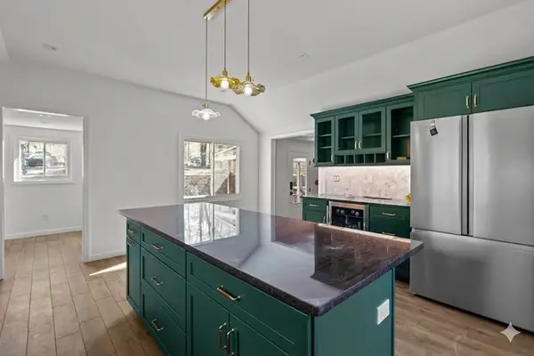 343 Hope Furnace Rd, Scituate, RI 02831