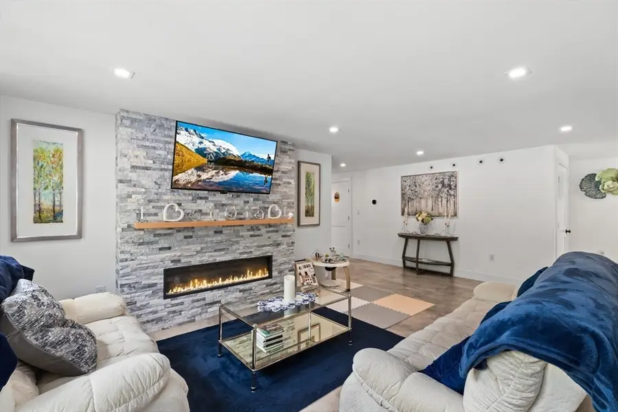 2253 Washington St #1, Canton, MA 02021 - #2