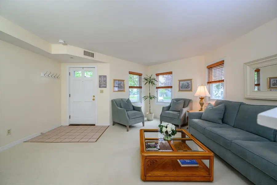 24 School St. #A, Hull, MA 02045 - #3