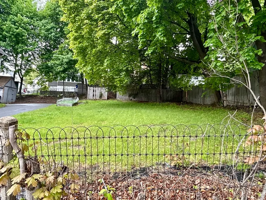 3 Gloucester Rd, Worcester, MA 01607 - #2