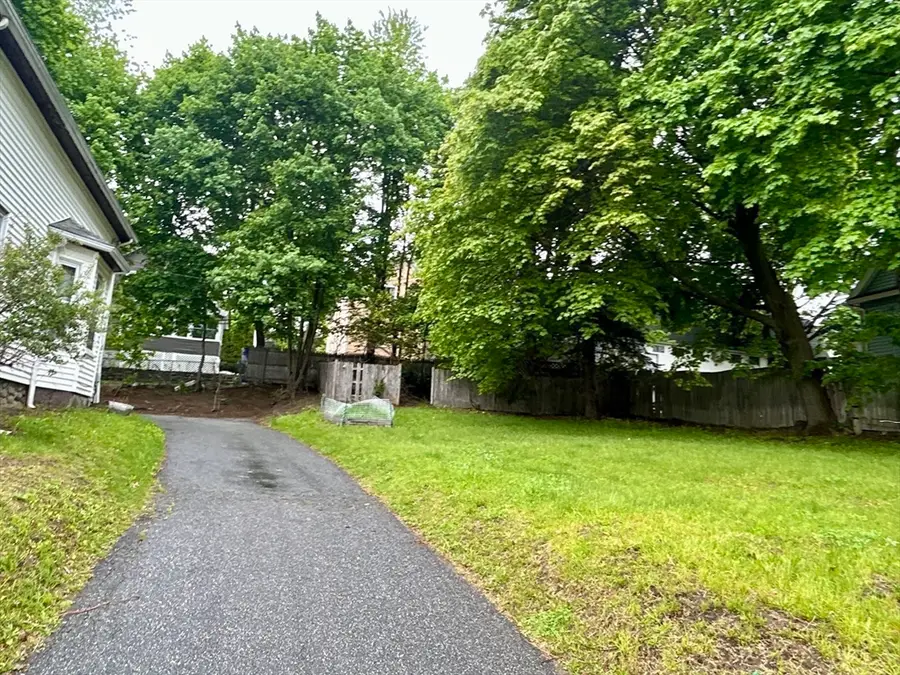 3 Gloucester Rd, Worcester, MA 01607 - #3