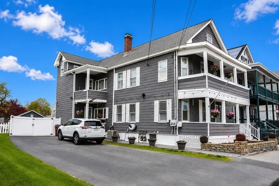 33-35 Woodward Ave, Lowell, MA 01854 - #2