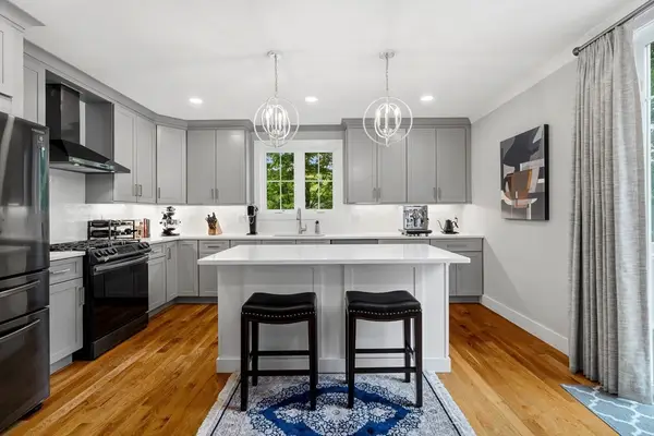 26 Neponset Ave #26, Boston, MA 02131