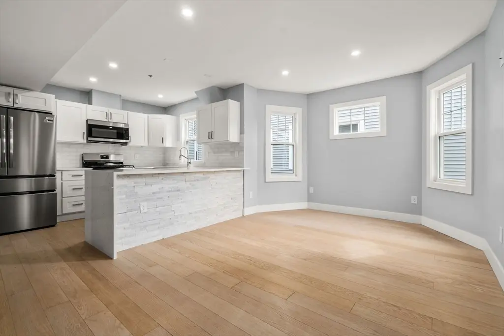 679 Columbia Road #4, Boston, MA 02125 - #1