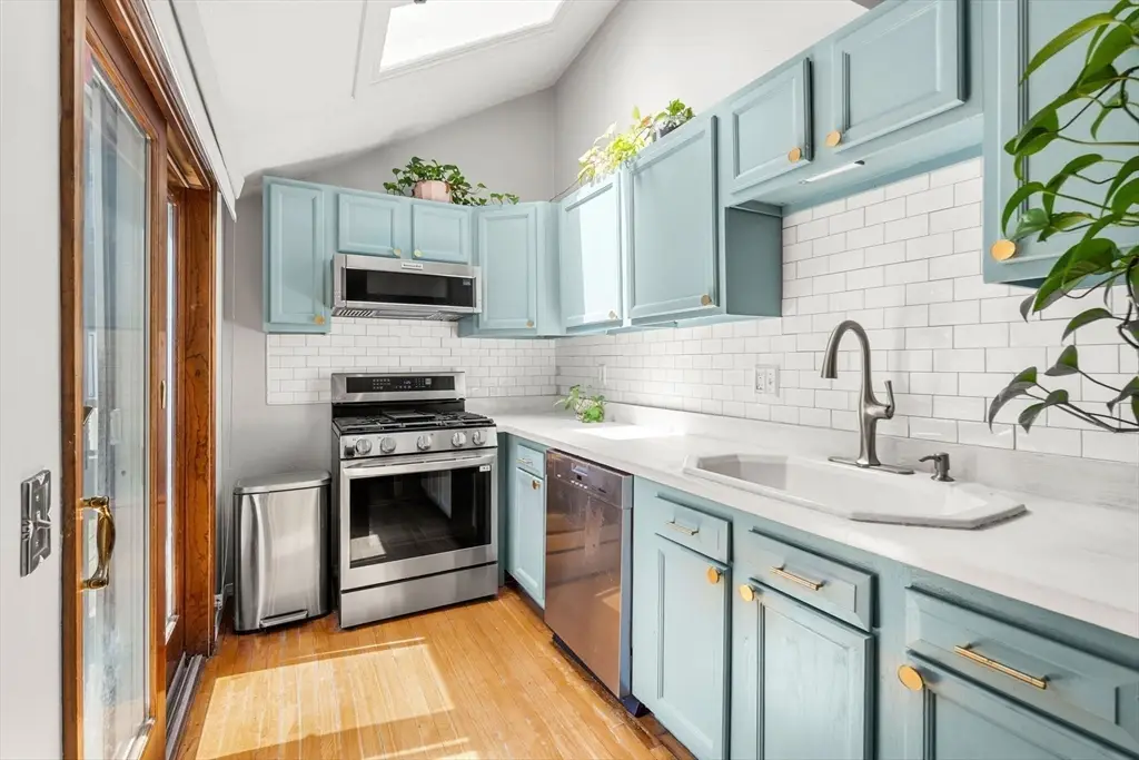 223 Bolton St, Boston, MA 02127 - #1