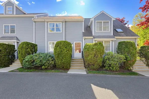 11 Pinecrest Village #11, Hopkinton, MA 01748
