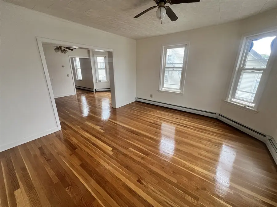 212 Brightman St, Fall River, MA 02720 - #3