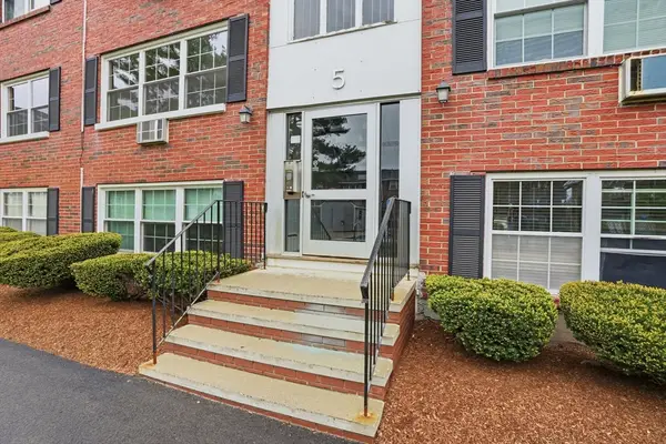5 Tara Dr #5, Weymouth, MA 02188