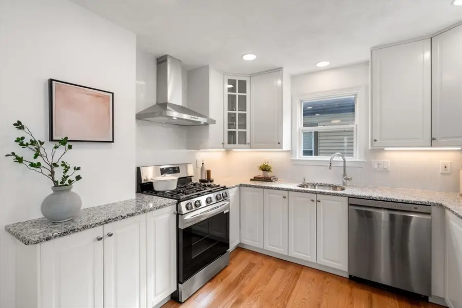 5 Hearn St, Watertown, MA 02472 - #2